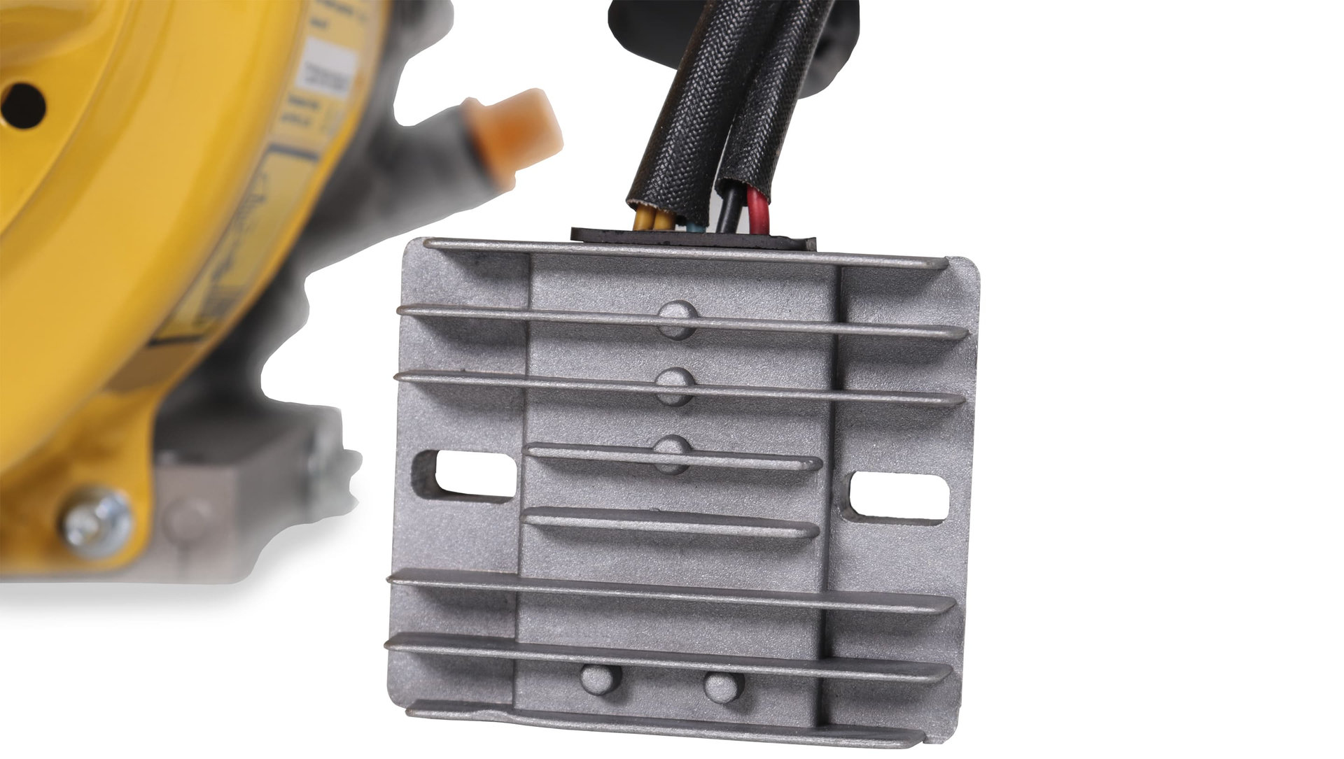 Двигатель 15лс/11кВт 420см? 25мм 34кг шпонка эл.стартер выход 12В/80Вт CHAMPION G420HKE