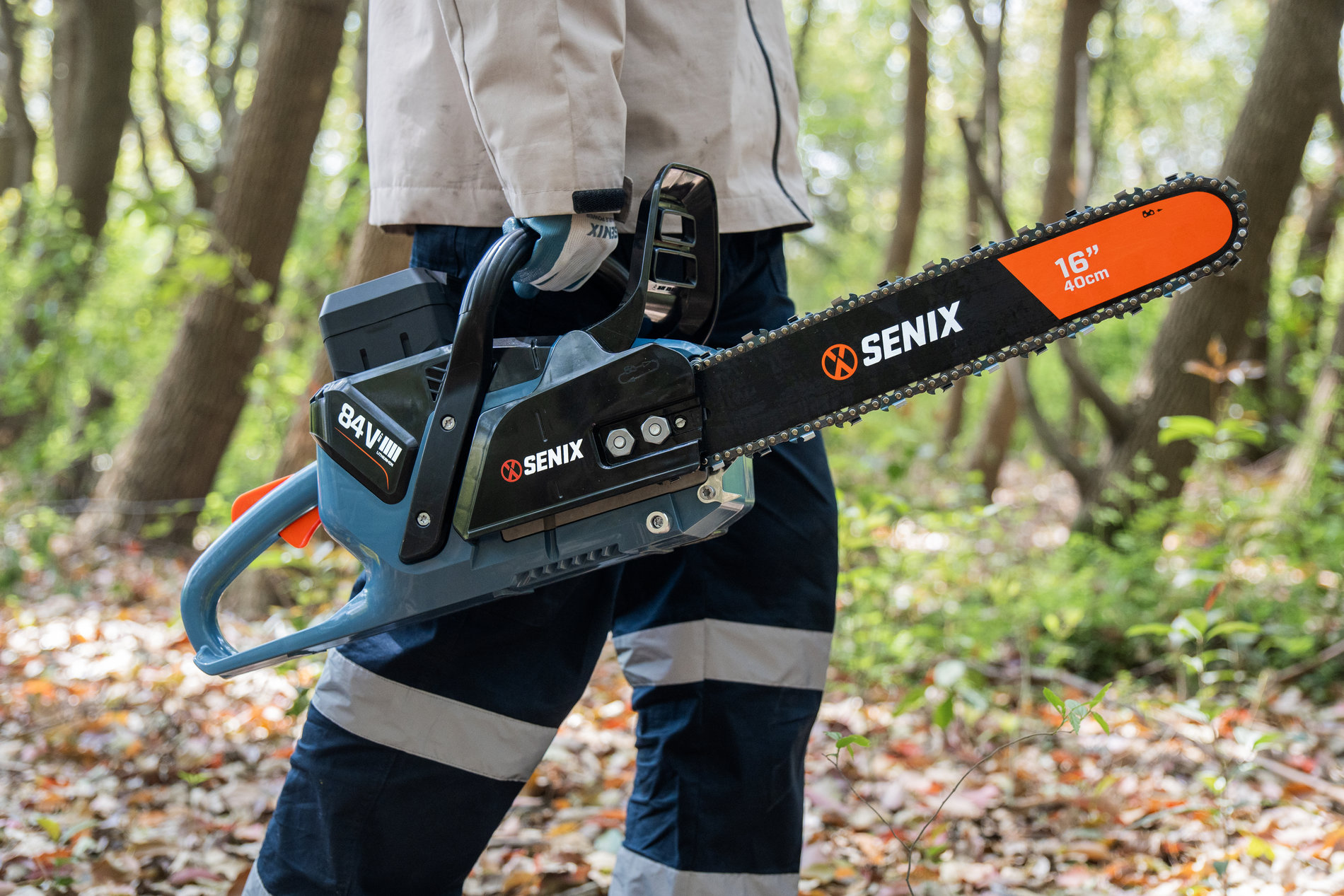 Пила цепная, бесщ.мотор, 40 см (16). В комплекте: 1 батарея 10.0Ач, ЗУ X8 84В