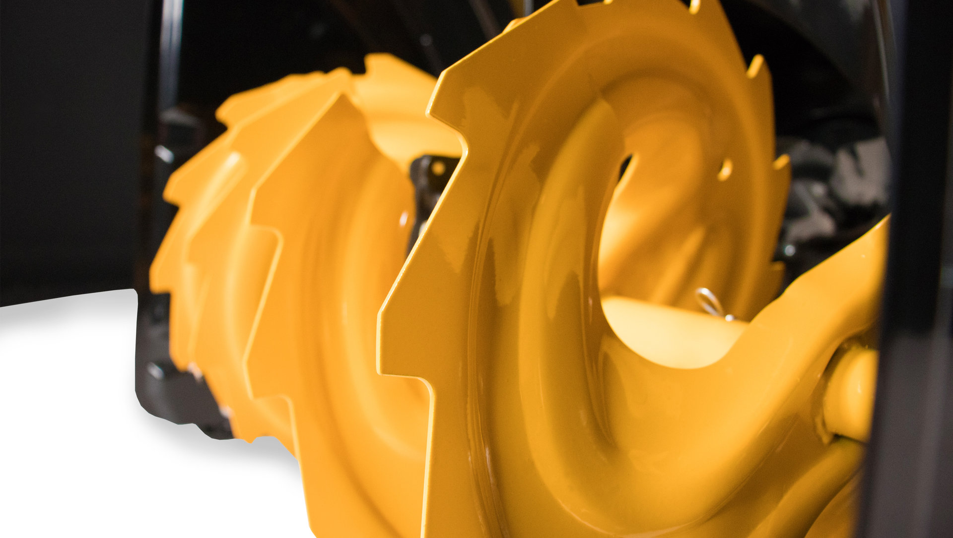 Снегоотбрасыватель CHAMPION ST662E (6,5лс61см6F/2Rколеса3,6л80,5кг эл.стартер, фары, обогрев рук) (ST662E)