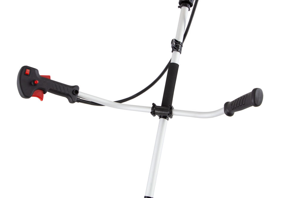 Триммер бензиновый DT 52S, 52 см3, 3 л. с, разъемная штанга, состоит из 2 частей Denzel (96227)