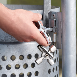 Ключ крестовой 8-лучевой для стандартных шкафов 92 мм TwinKey KN-001101