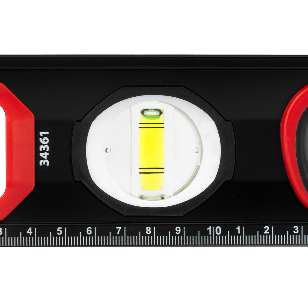 Уровень алюминиевый, усиленный, фрезерованный, 3 глазка, двухкомпонентные рукоятки, 600 мм Matrix (34361)