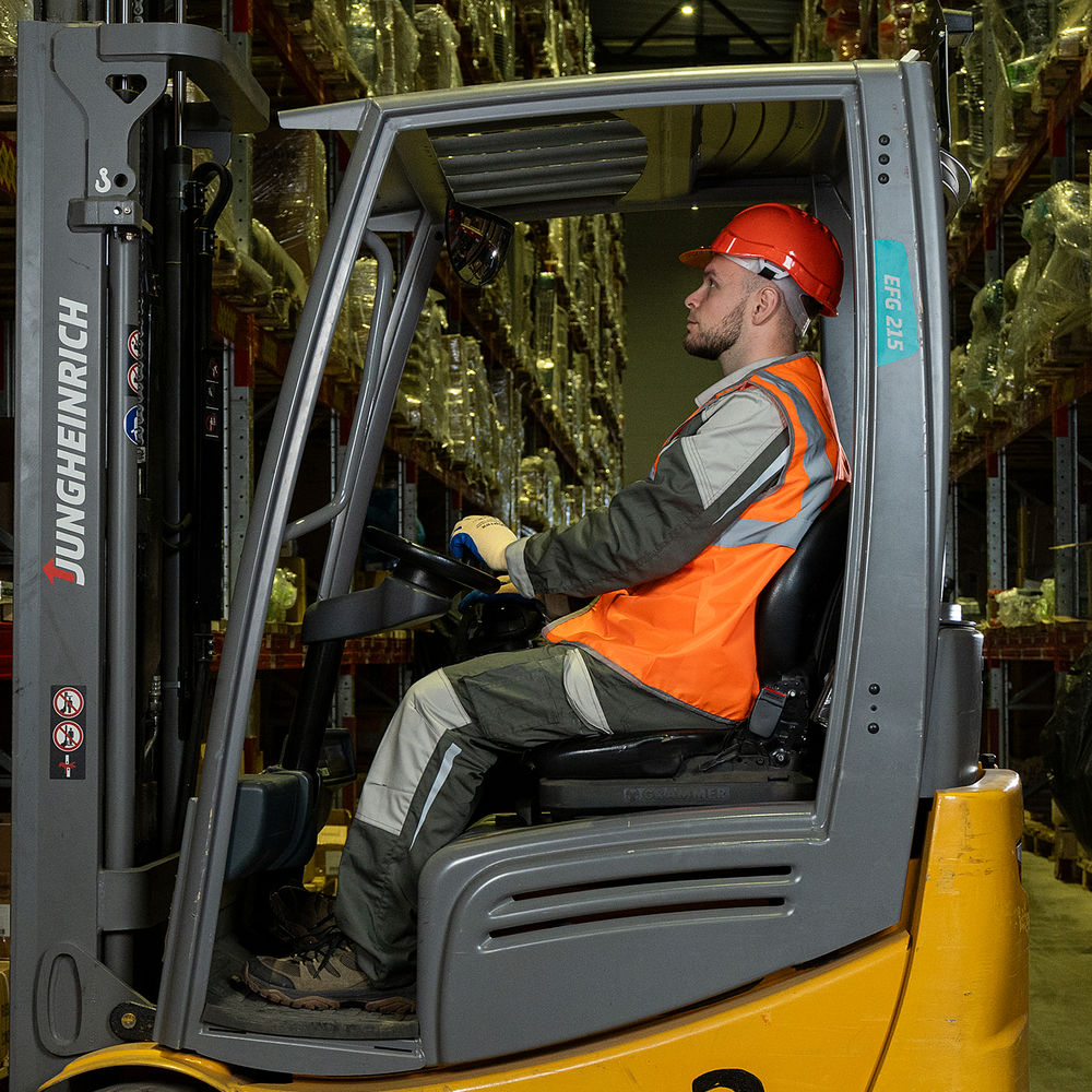 Каска защитная из ударопрочной пластмассы, оранжевая Сибртех (89113)