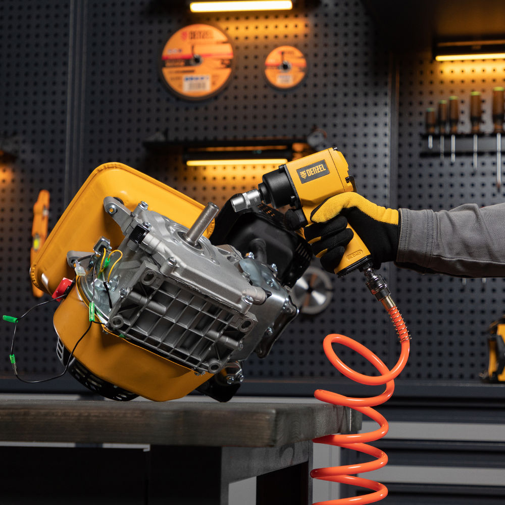 Ударный пневмогайковерт IWS550 Compact, 1/2, 8500 об/мин, 710 Нм Denzel (57470)