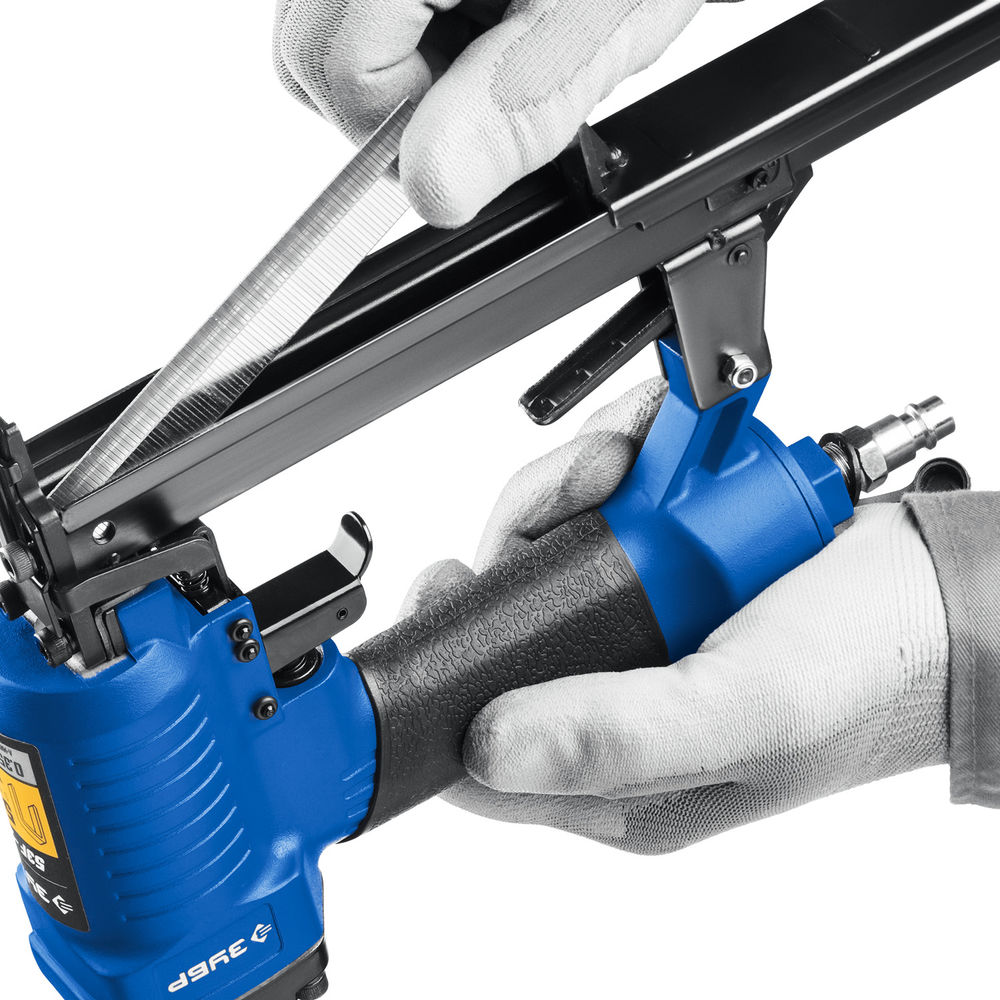 Степлер пневматический для скоб 20Ga тип 53F (10-22 мм) ЗУБР Профессионал 53F-22 31935