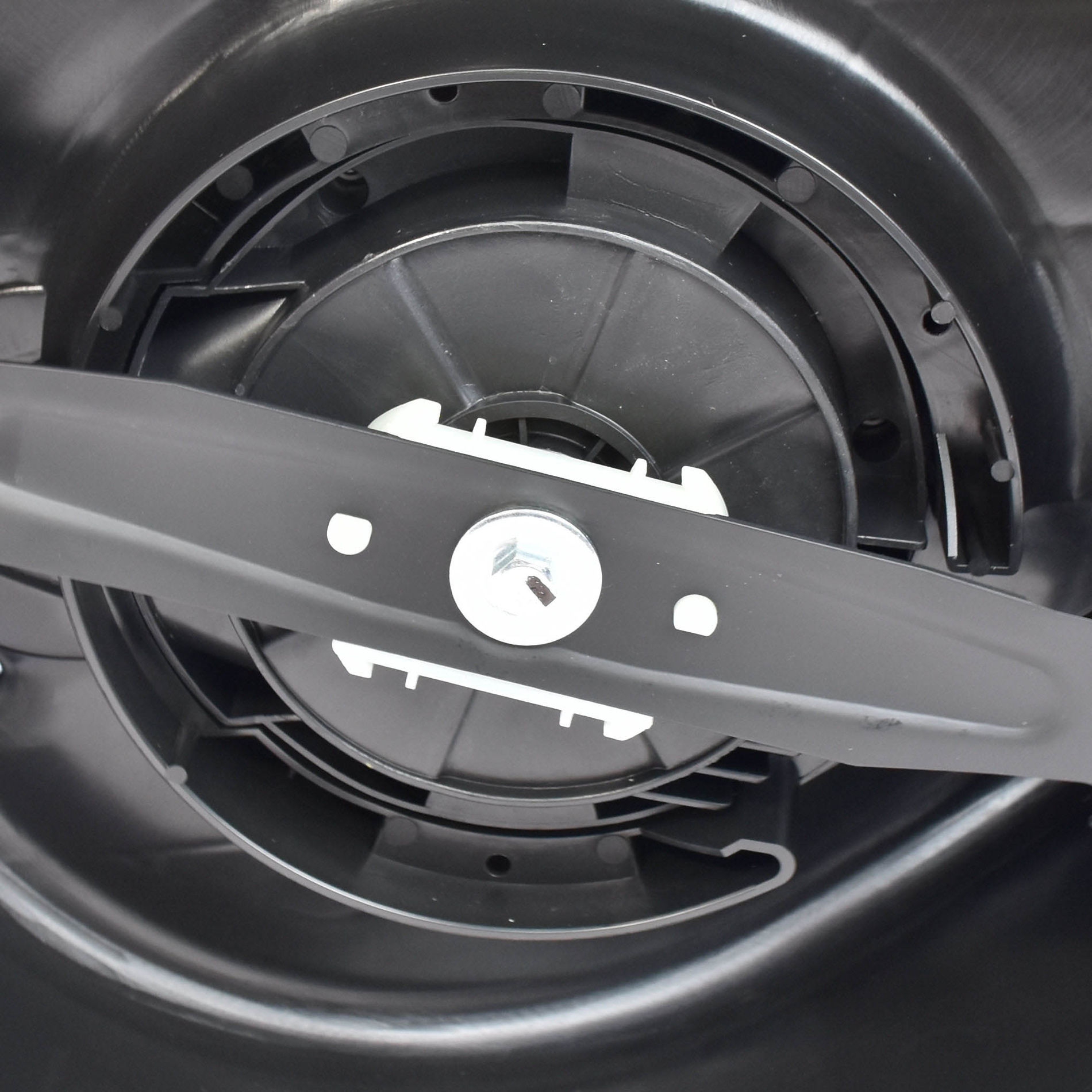 Газонокосилка электрическая (электрокосилка) EVOline LME 38