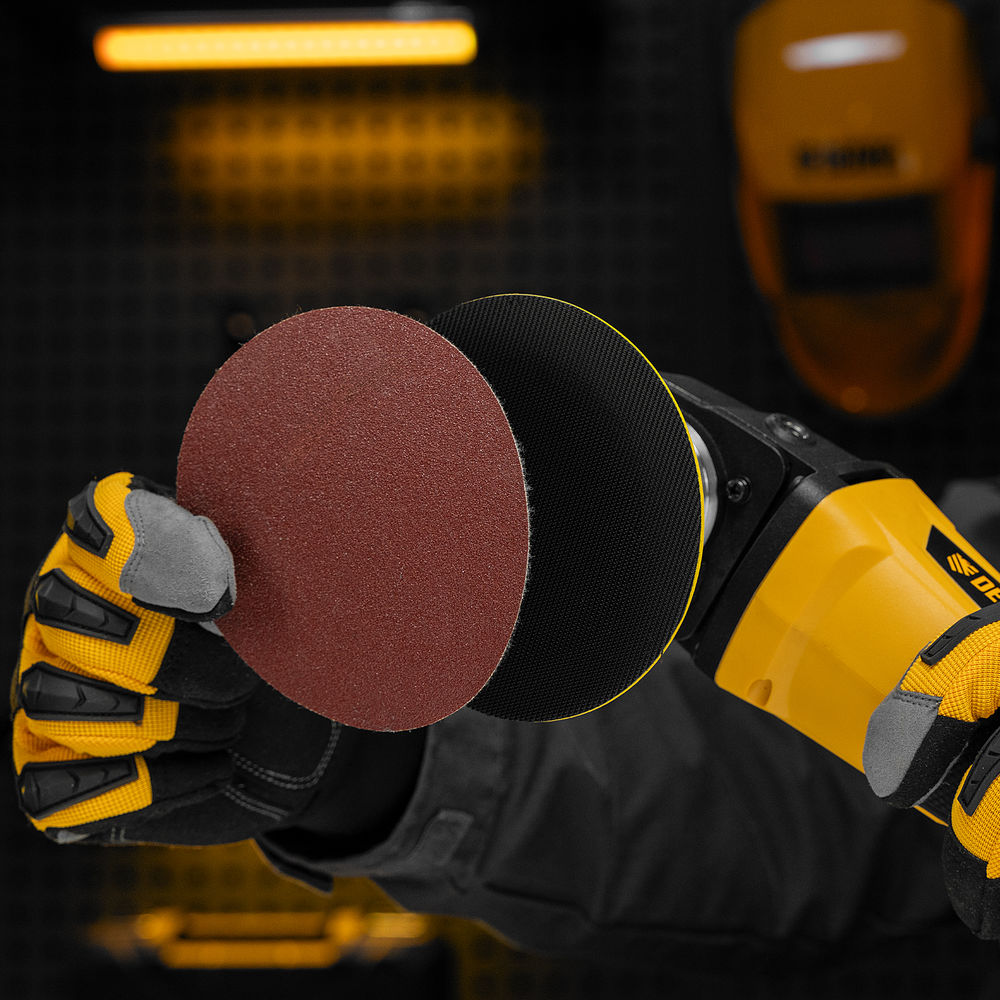 Тарелка опорная для дрели и УШМ с липучкой, 115 мм, мягкая, с адаптером c М14 на d8 Denzel (76247)