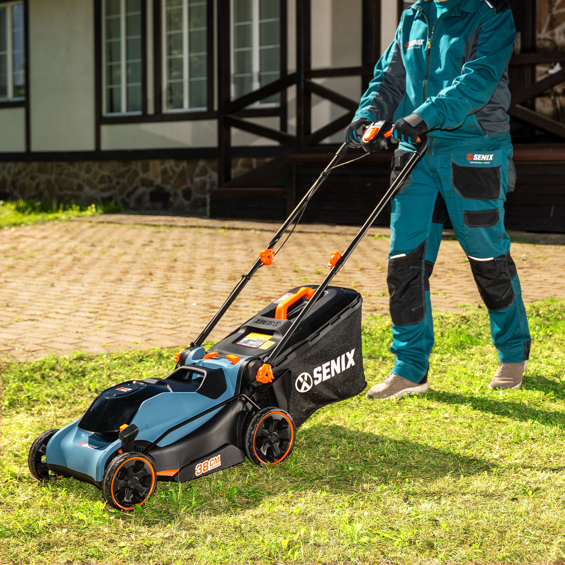 Газонокосилка аккумуляторная, 38 см, 2 аккумулятора 4Ач, двухпортовое ЗУ 2X2 40В