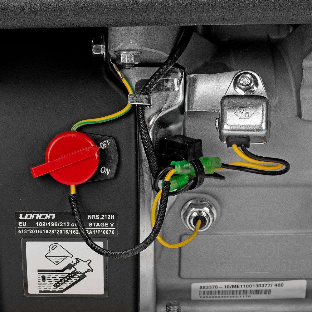 Виброплита бензиновая VC-12, 12 кН, 45*35 см, 196 см3 Denzel (97041)