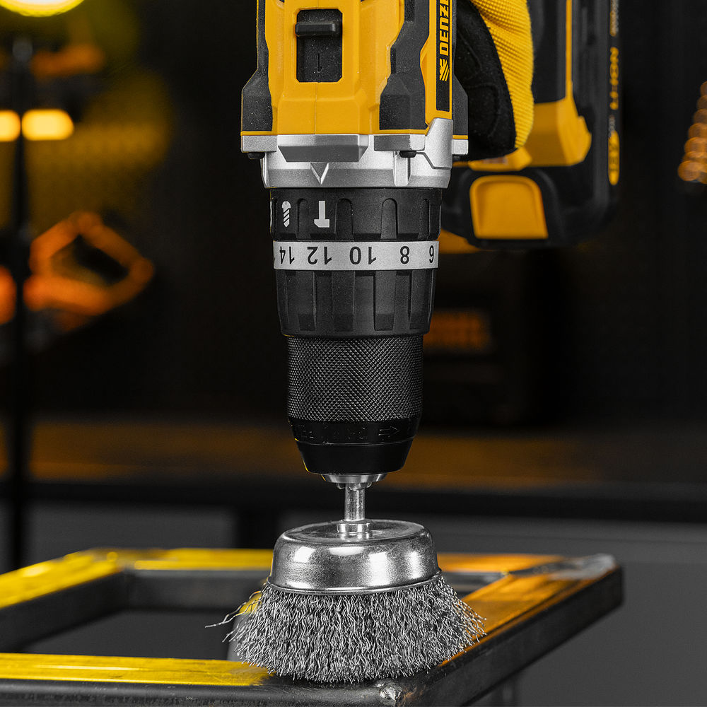 Набор щеток для дрели, 1 Плоская 50мм, 2 Чашки 25-50мм, шпилька, нерж. вит. проволока Denzel (74491)