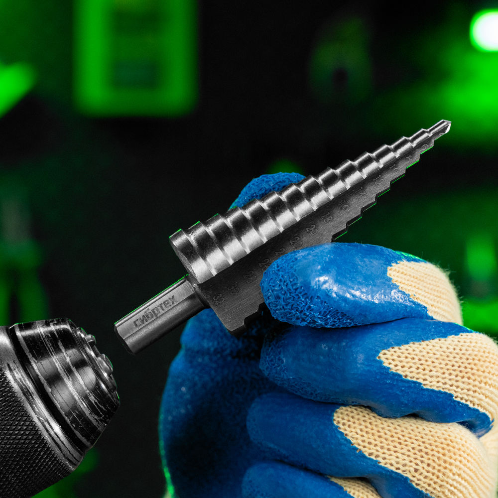 Сверло ступенчатое по металлу, 4-6-8-10-12-14-16-18-20-22-24-26-28-30-32 мм, 4241 Сибртех (723015)