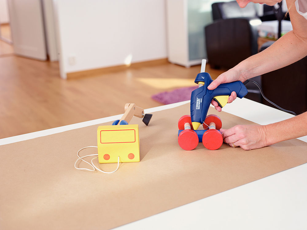 Термоклеящий пистолет Pro EG212, 12 мм, 220 Вт RAPID 5000442