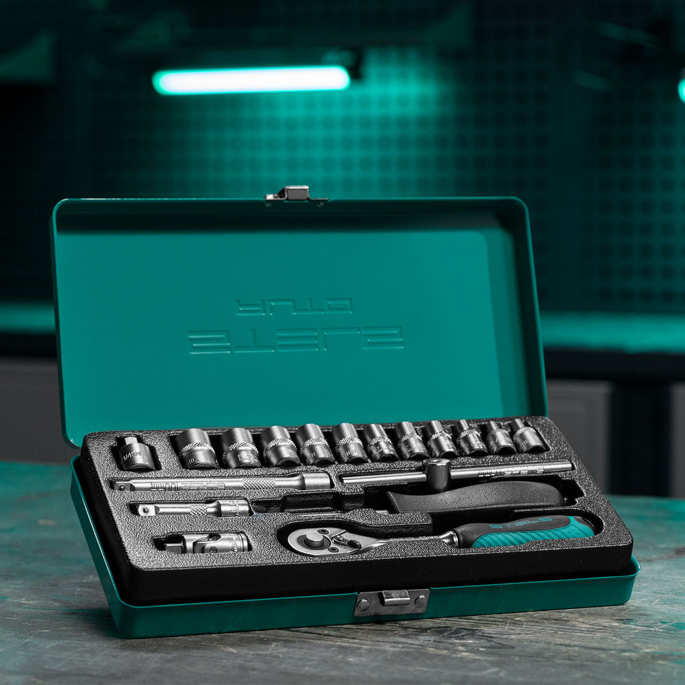 Набор торцевых головок с трещоткой, 1/4, 18 предметов Stels