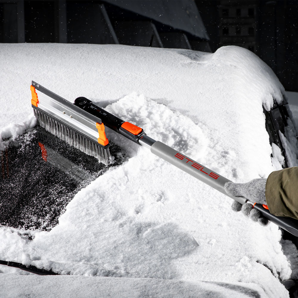 Щетка-сметка для снега со скребком и водосгоном, телескопическая, поворотная голова Stels (55299)