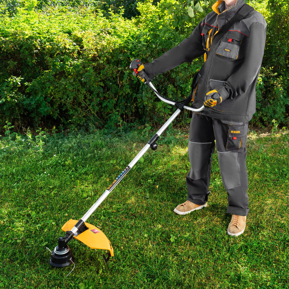 Триммер бензиновый DT 52S, 52 см3, 3 л. с, разъемная штанга, состоит из 2 частей Denzel (96227)