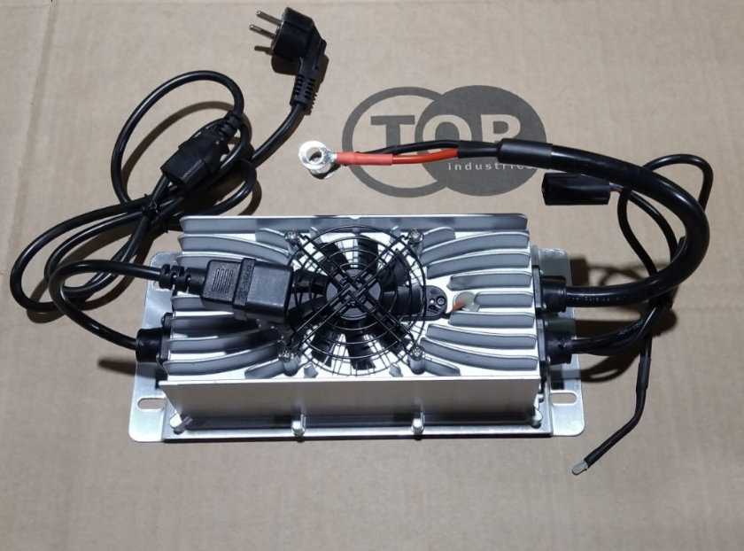 Зарядное устройство для штабелёров CDD10R-E/CDD12R-E 24V/25A Li-ion (Charger) (1019016)