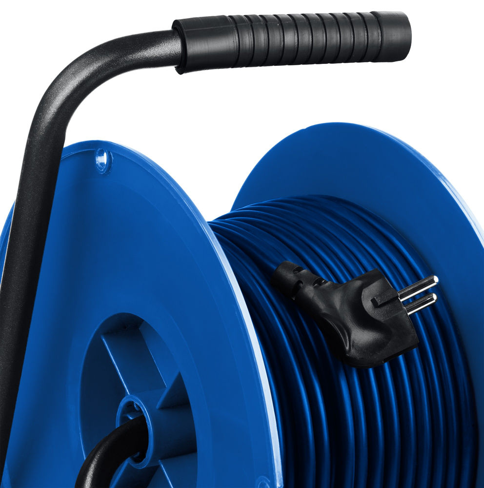 Удлинитель силовой на катушке ПВС 3 x 1.5 мм2 20 м 3500 Вт IP44 ЗУБР ПВС-315 Профессионал 55081-20_z01