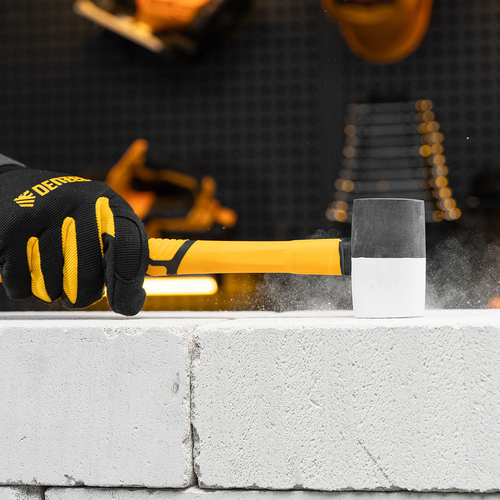 Киянка резиновая, 225 г, черно-белая, фибергласовая рукоятка c TPR покрытием Denzel