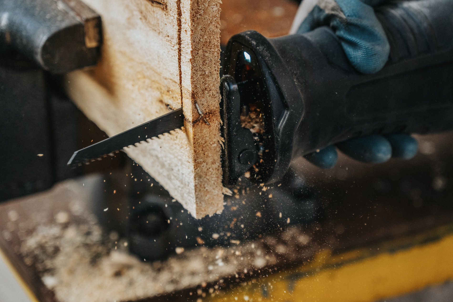 Сабельная пила, бесщ.мотор, с 1 АКБ, 1 ЗУ X2 20В