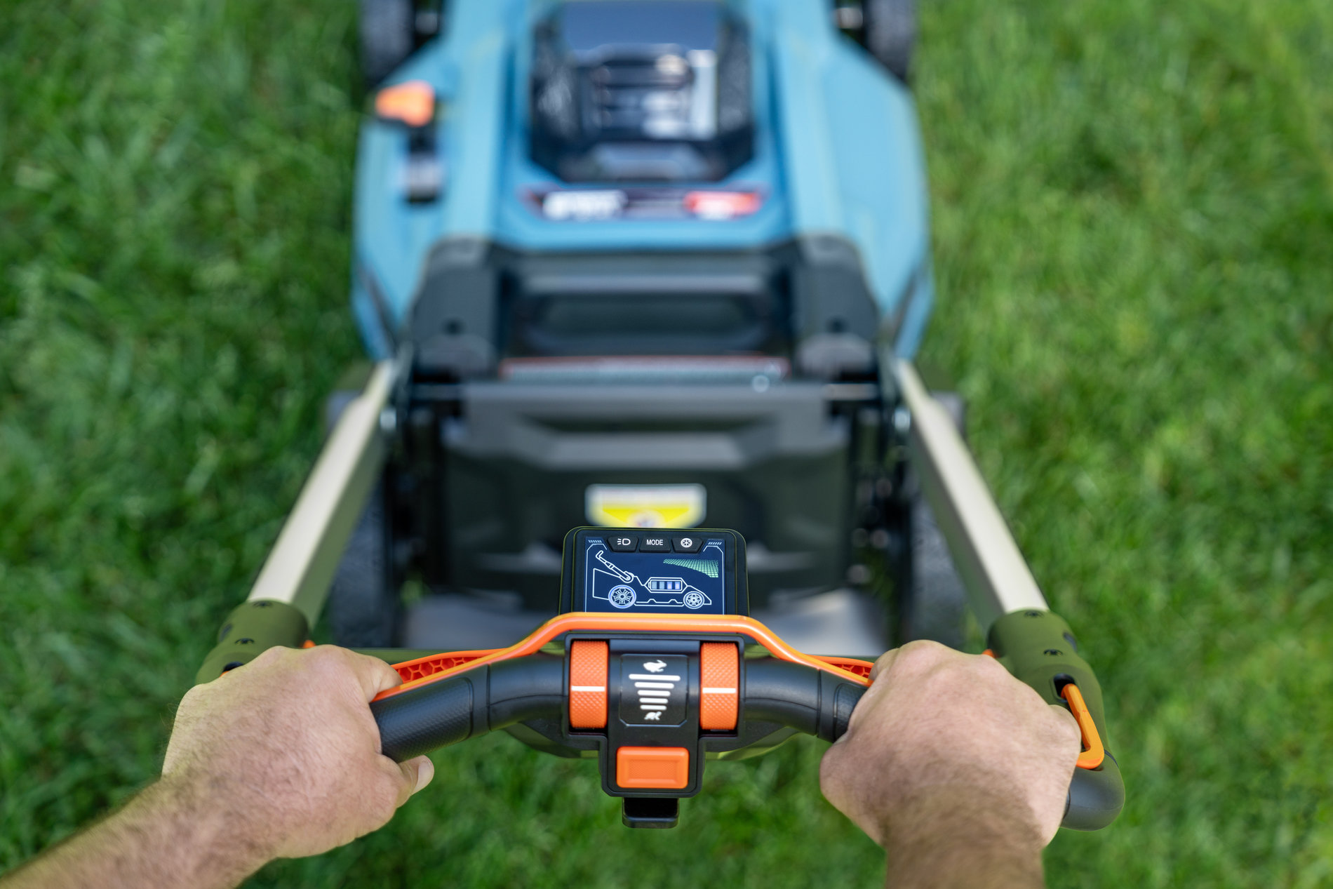 Газонокосилка самоходная аккумуляторная, серия X6, 60В, 3-в-1, 53 см., 1 аккумулятор 4Ач, ЗУ