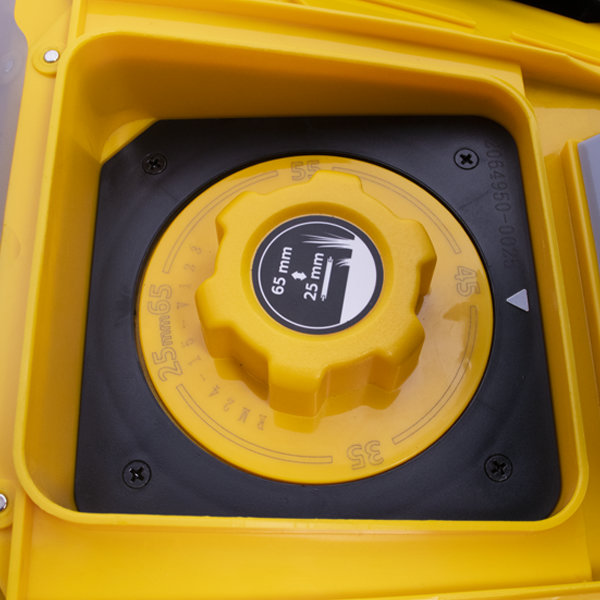 Газонокосилка-робот CHAMPION RMB2428 (28В 3,0Ач Li-ion10,2кг60мин240мм25-65мм) (RMB2428)