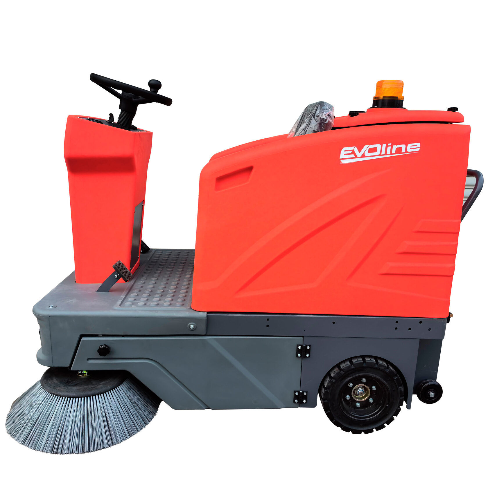 Подметальная машина аккумуляторная с сиденьем EVOline SWB 1400 R (без АКБ и ЗУ)