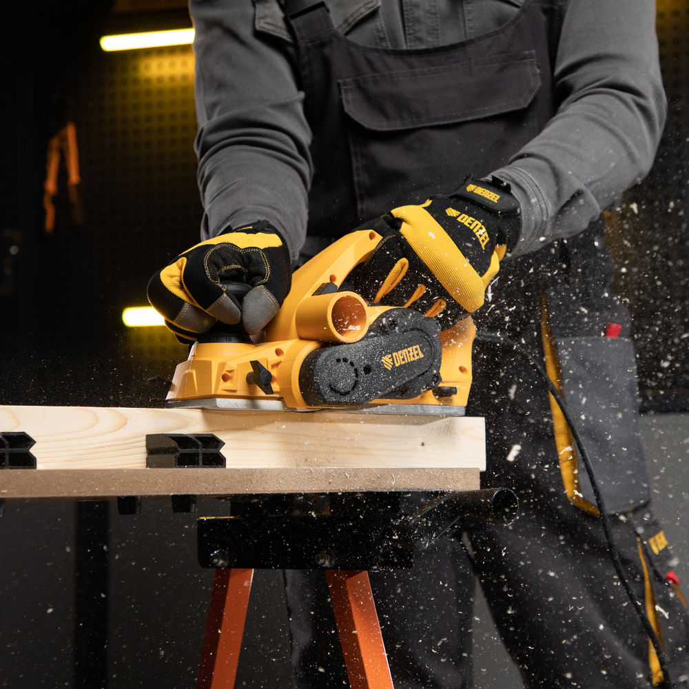 Рубанок электрический EP-82, 720 Вт, 82 мм Denzel (27801)