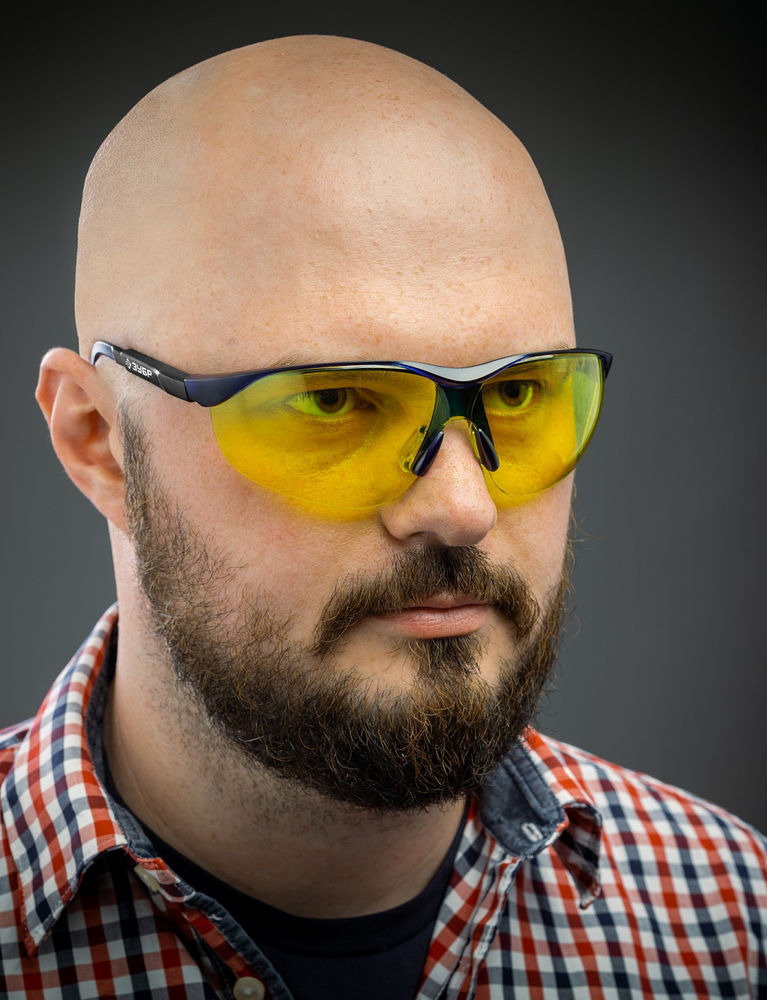 Очки защитные ПРОГРЕСС открытые желтые стекло устойчивое к царапинам и запотеванию ЗУБР Профессионал 110321_z02