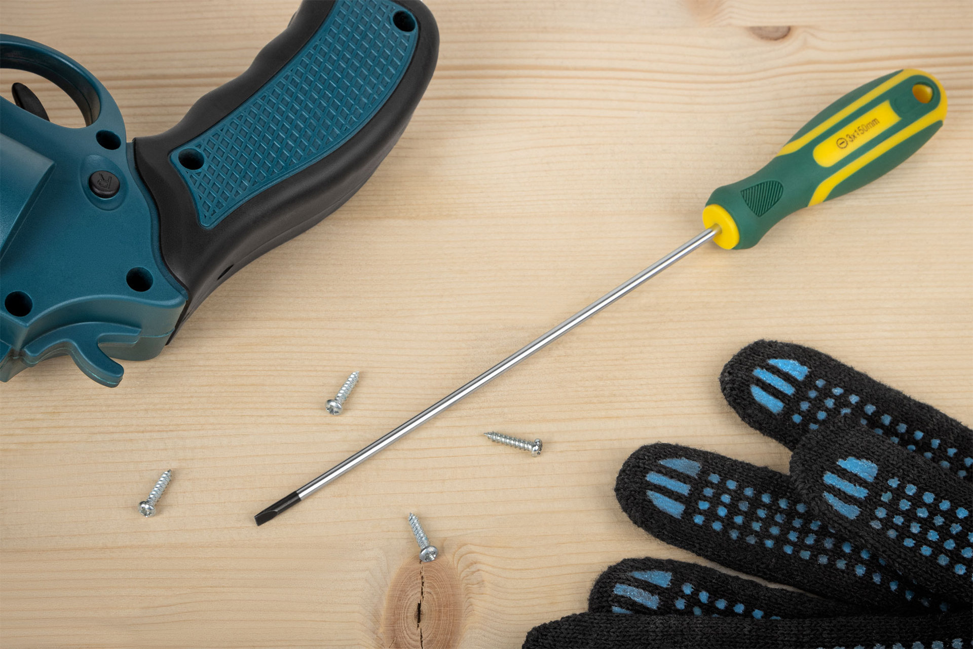 Отвертка Контур, CrV сталь, прорезиненная ручка 3х150 мм SL (55207)