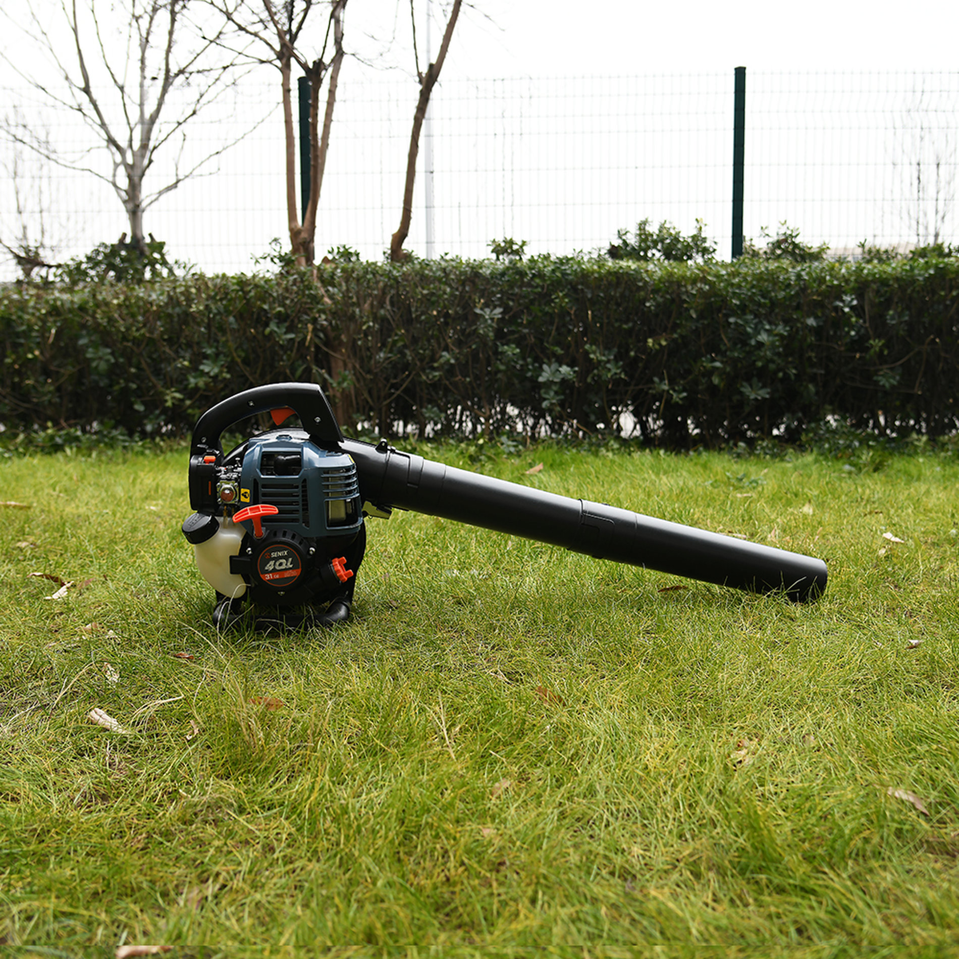 Воздуходувка-садовый пылесос бензиновая ,31 см3, 4-х тактная BLV4QL-M-EU