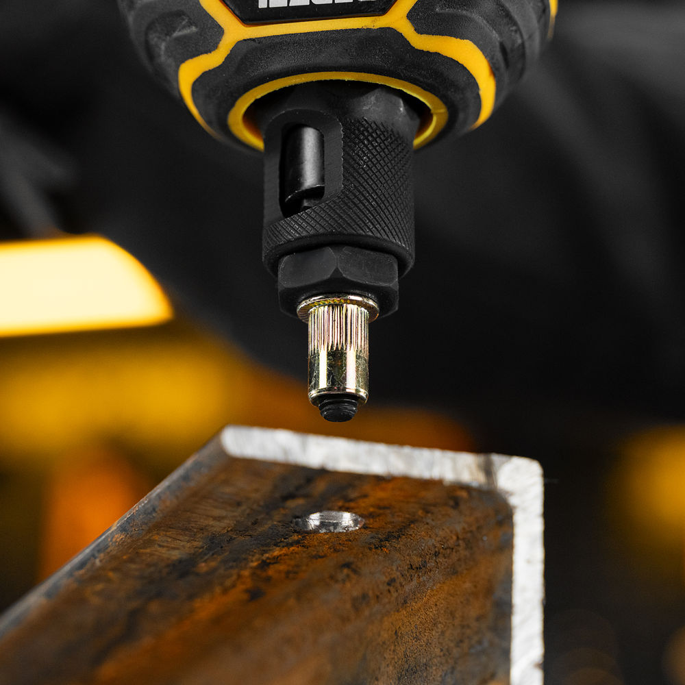 Заклепки резьбовые, стальные, оцинкованные, М6, пластиковый кейс, 70 шт. Denzel (40603)