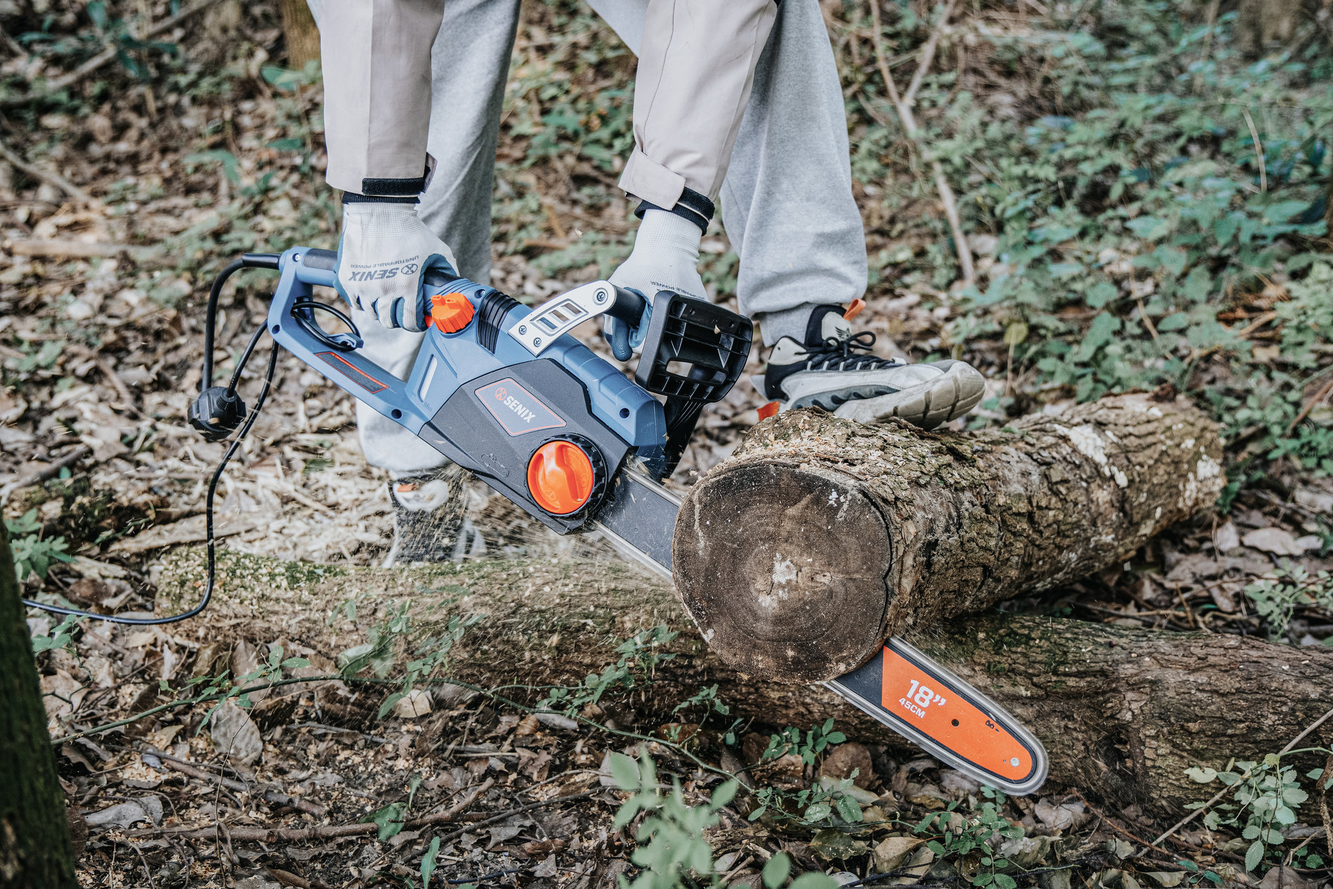 Электрическая цепная поперечное исполнение пила 2400Вт, 45 (18)