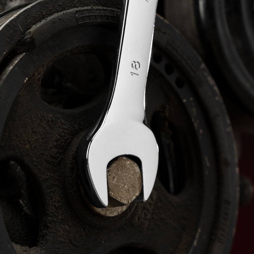 Ключ комбинированный трещоточный, 18 мм, CrV, зеркальный хром Matrix Professional