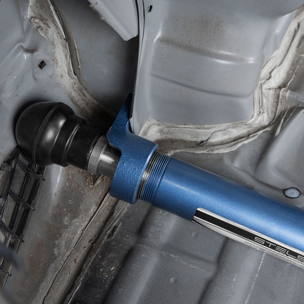 Растяжка гидравлическая, 10 т, набор из 17 предметов, 7 сменных насадок, в металлическом кейсе Stels (51353)