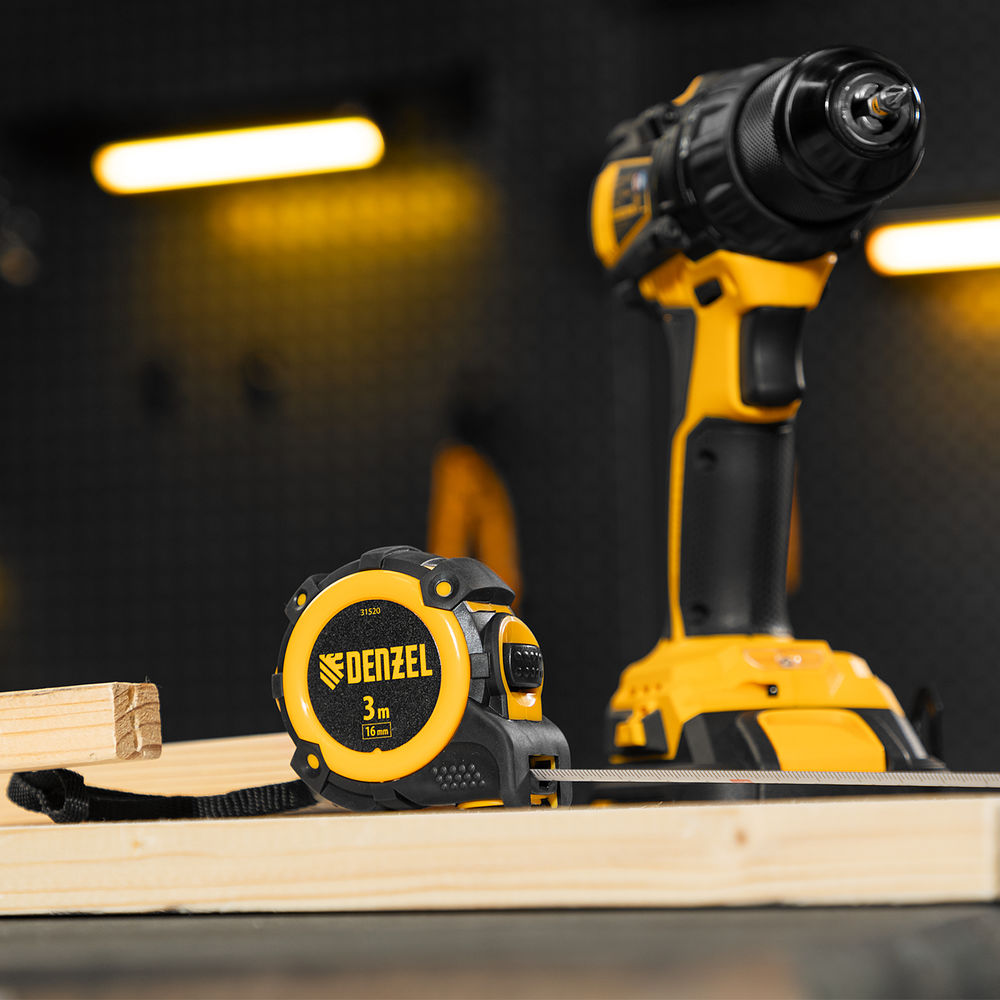 Рулетка 3м х 16мм, автоматич. фиксац., нейлон. покрытие, магнит. зацеп, двухстор. разметка Denzel