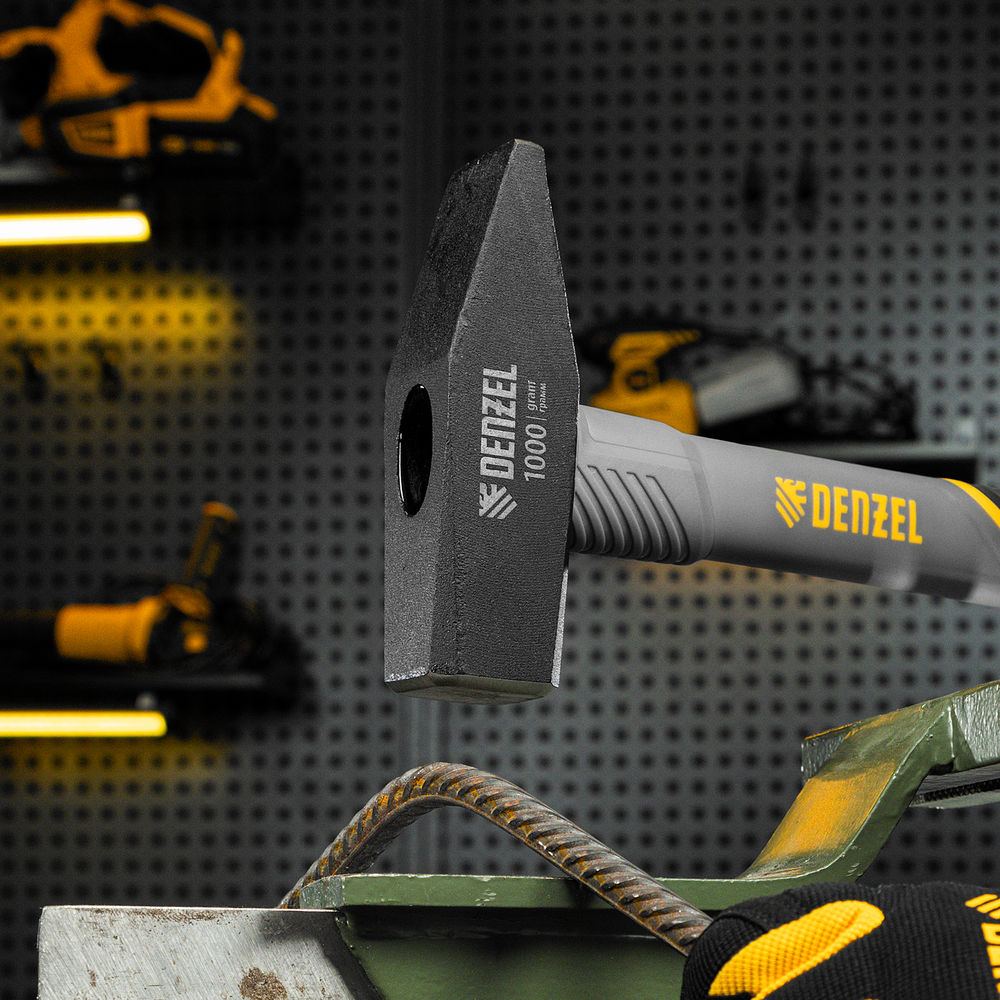 Молоток слесарный, 1000 г, кованый, фибергласовая рукоятка c TPR покрытием Denzel (10490)