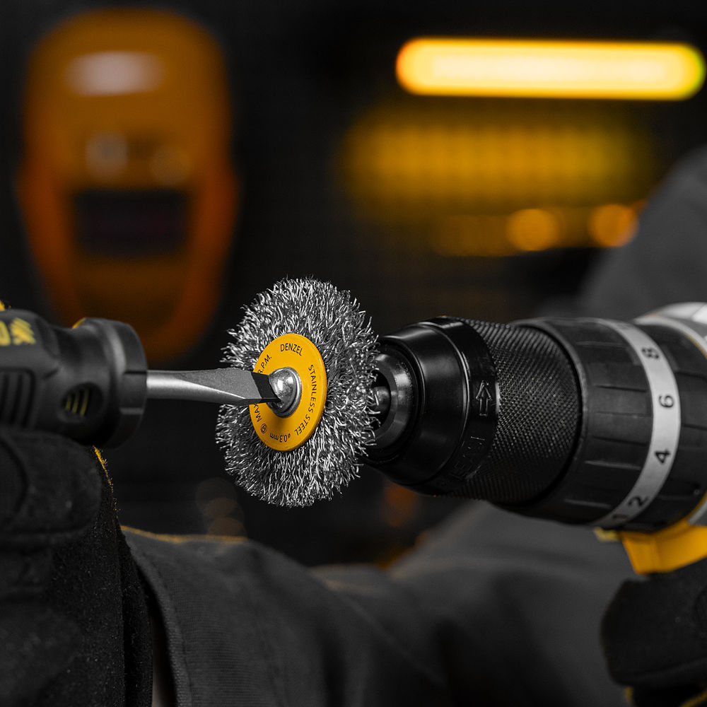 Набор щеток для дрели, 5 Плоских 25-38-50-63-75 мм, шпилька, нерж. вит. проволока Denzel (74495)