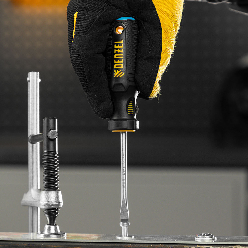 Отвертка, SL5x75 мм, S2, 3к рукоятка Denzel (121947)