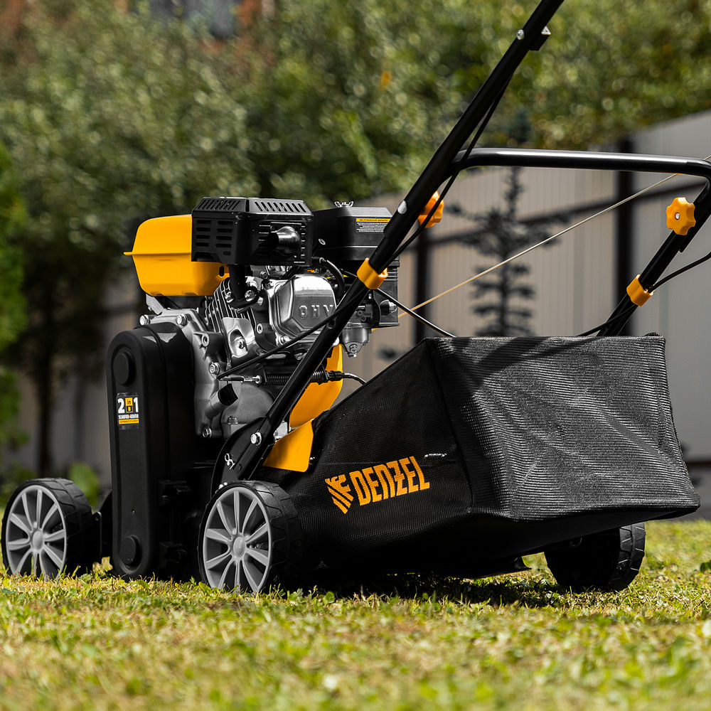 Скарификатор-аэратор бензиновый SAG-400, 212 см3, -15/+10 мм, 40 см Denzel (57802)