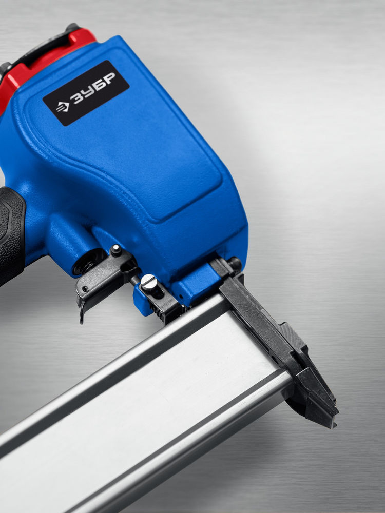 Нейлер пневматический FST-50 для гвоздей по бетону и металлу ЗУБР Профессионал 31943