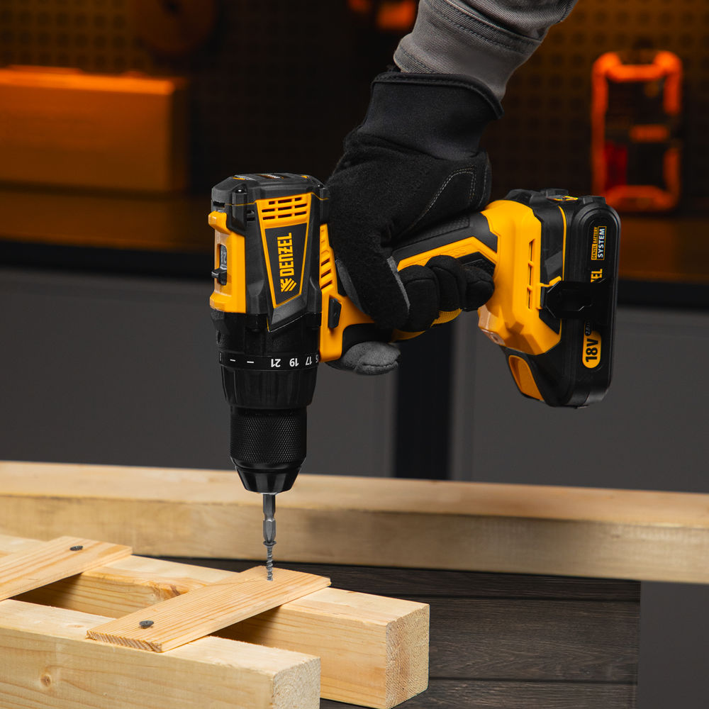 Дрель-шуруповерт аккумуляторная, бесщет. BLDL-IB-18-0, Li-Ion, 18 В Denzel (26122)