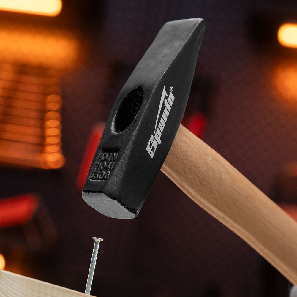 Молоток слесарный, 500 г, квадратный боек, деревянная рукоятка Sparta