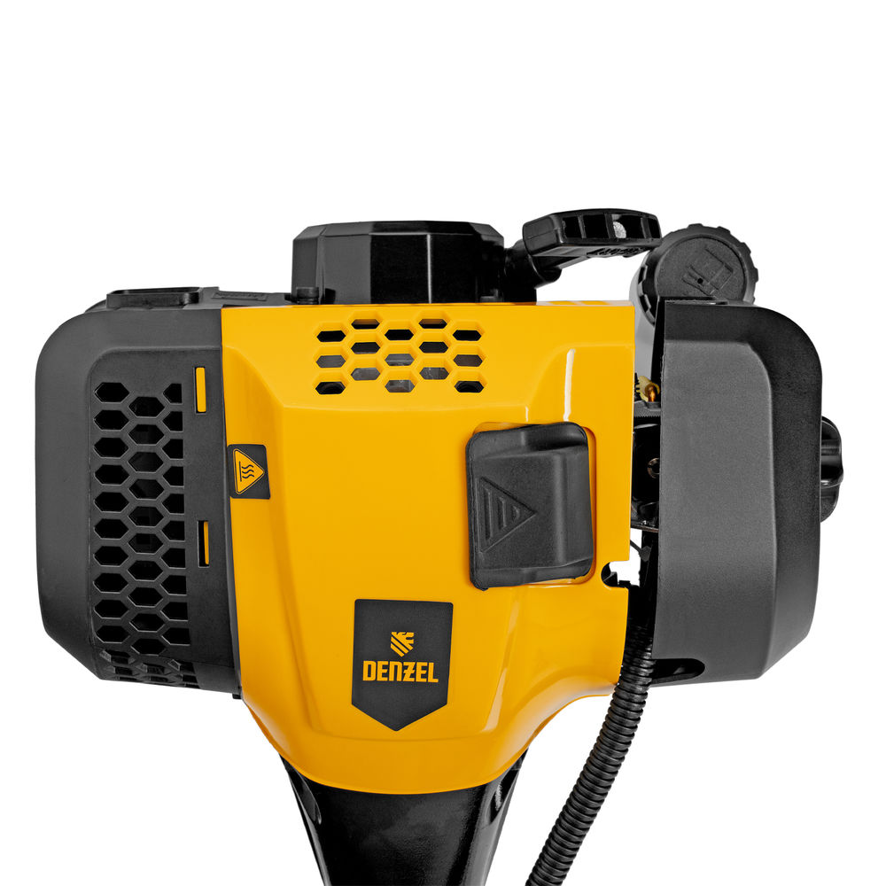 Триммер бензиновый DGT 520, 52 см3, 3 л. с, неразъемная штанга, состоит из 2 частей Denzel (96238)