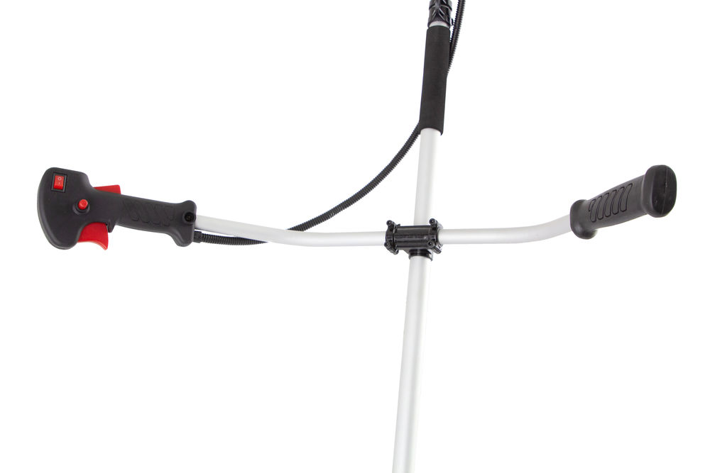 Триммер бензиновый DT 43, 43 см3, 2.5 л. с, неразъемная штанга, состоит из 2 частей Denzel (96224)