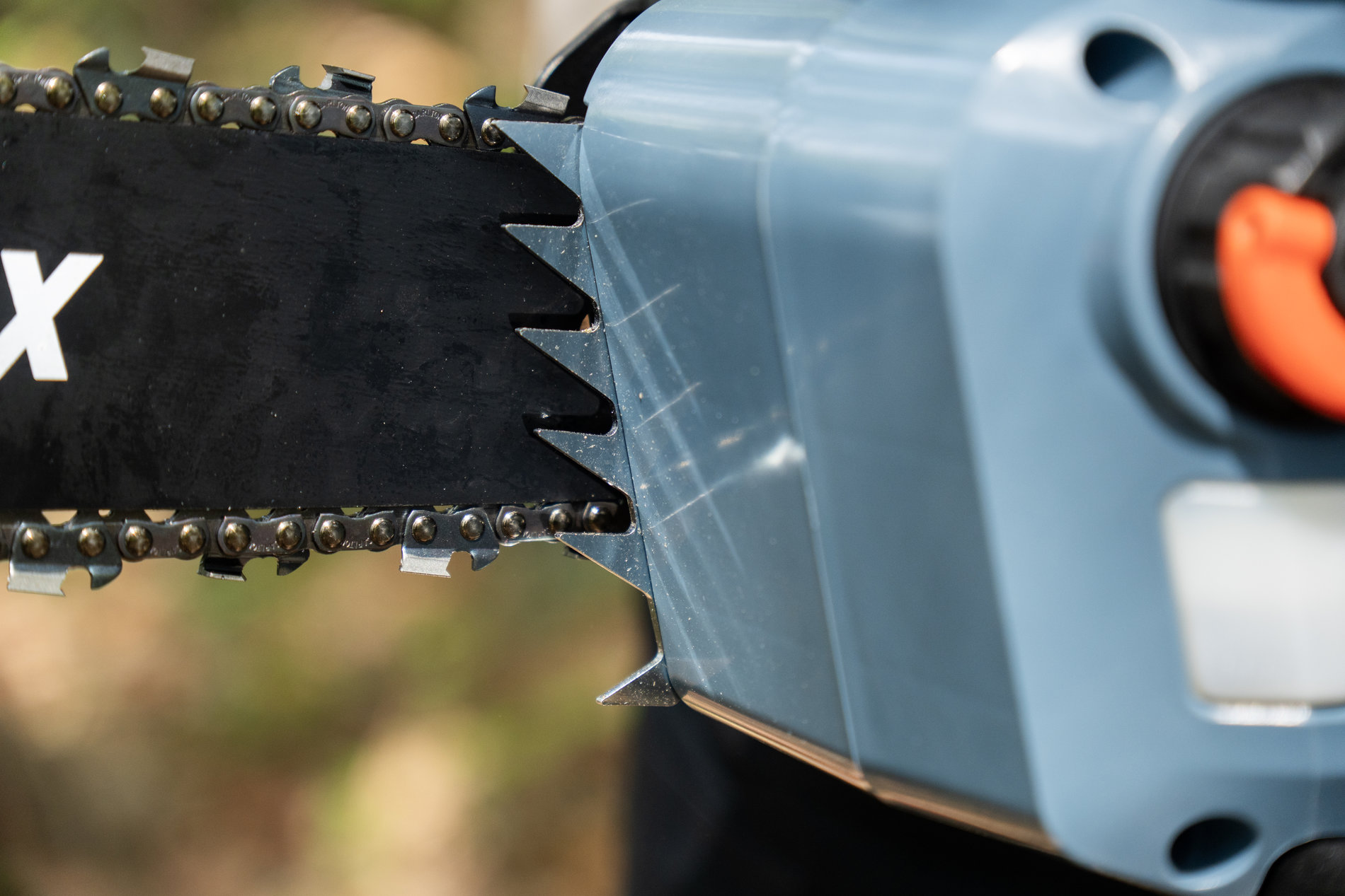 Пила цепная, бесщ.мотор, 40 см (16). В комплекте: 1 батарея 10.0Ач, ЗУ X8 84В