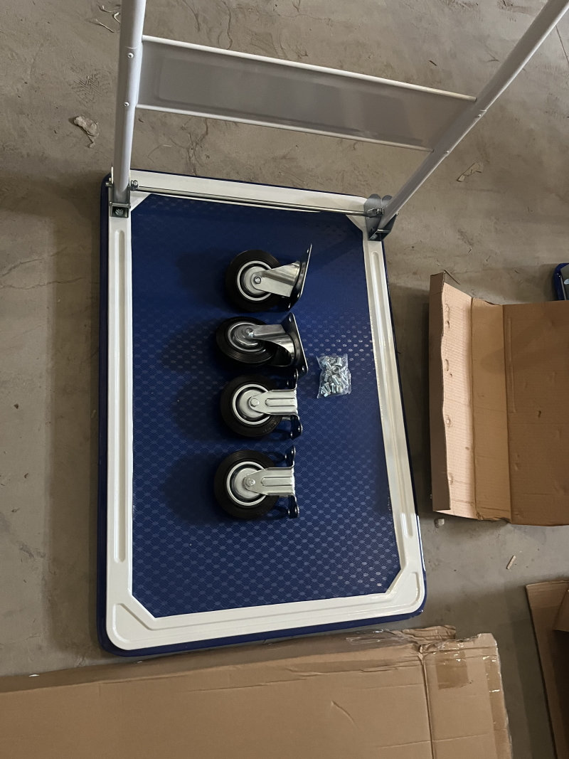 Тележка платформенная 150 кг TOR PH150 (740х480) со складной ручкой (резиновые колеса 100 мм) (1004024)