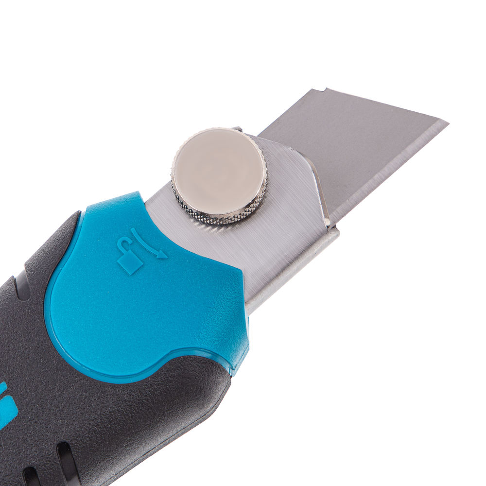 Нож, 170 мм, обрезиненный ABS-корпус, выдвижное сегментное лезвие 18 мм (SK-5) металлическая направляющая, 5 запасных лезвий Gross (78893)