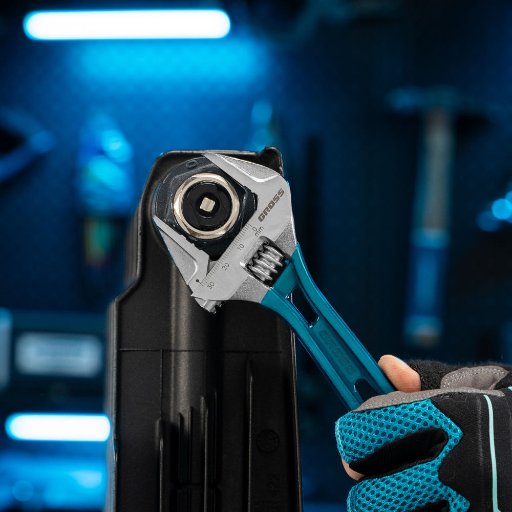 Ключ разводной 200 мм, CrV, облегченный Gross