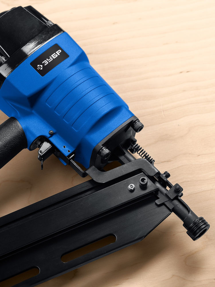 Нейлер пневматический SN21-90 для реечных гвоздей ЗУБР SN21 (50-90 мм) ЗУБР Профессионал 31931_z01