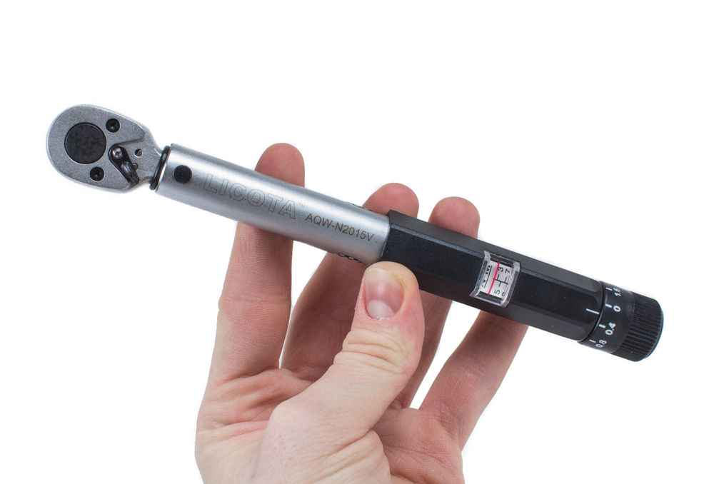 Динамометрический ключ 1/4 3-15Нм, Licota, AQW-N2015V